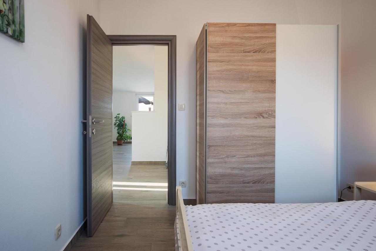 Zara Apartment Медулин Екстериор снимка